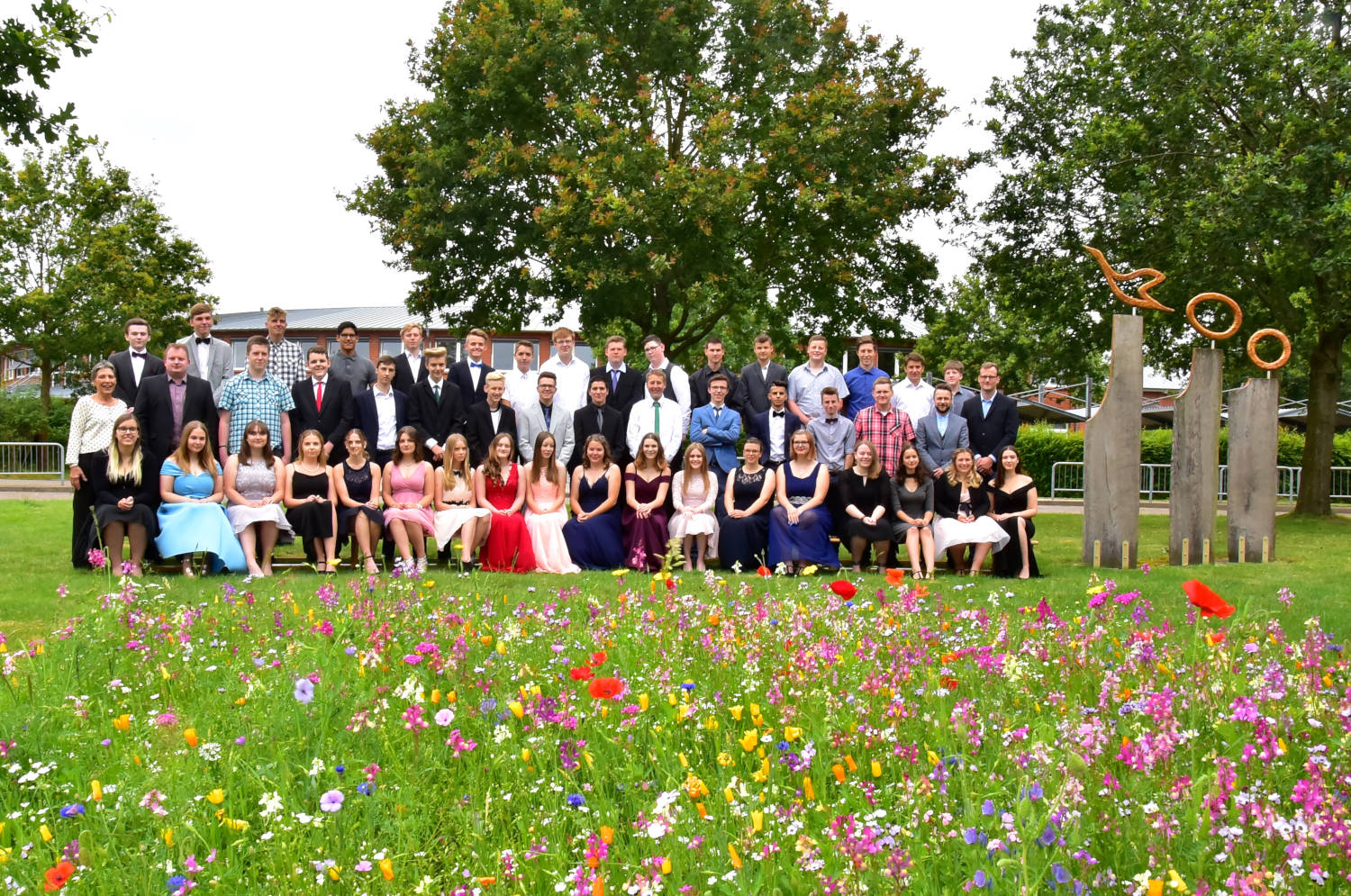 Abschlussklassen des Schuljahres 2018/2019 der Fintauschule