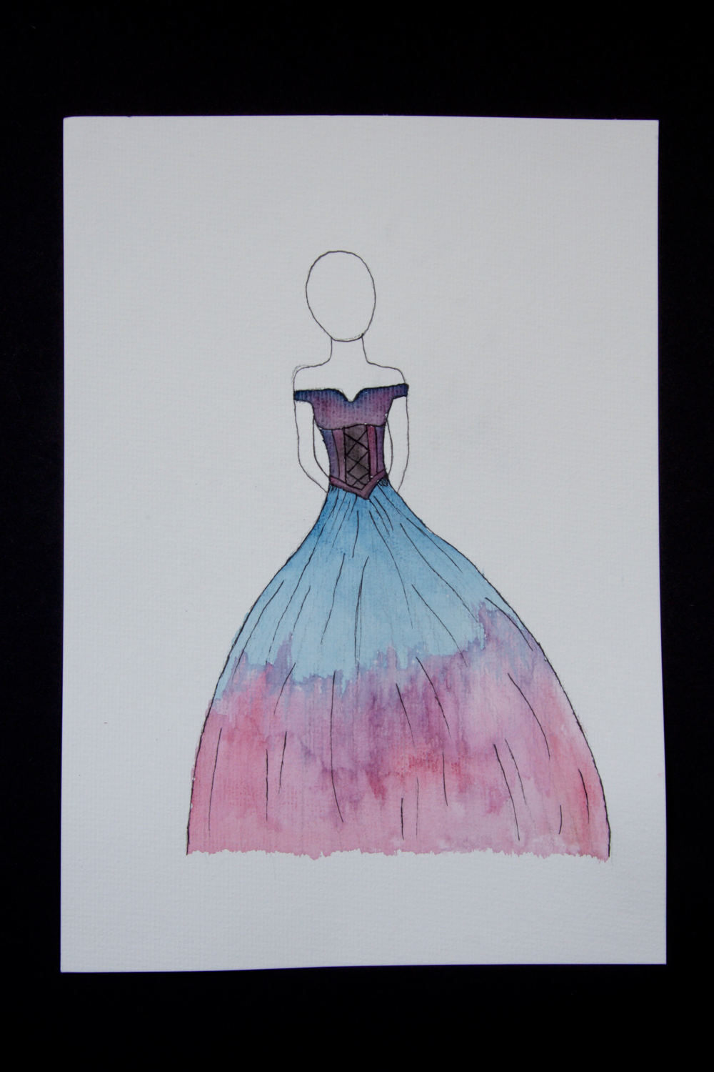 Kunstprojekt 9a Kleider entwerfen_2023_02 Lilly Möller, 9a